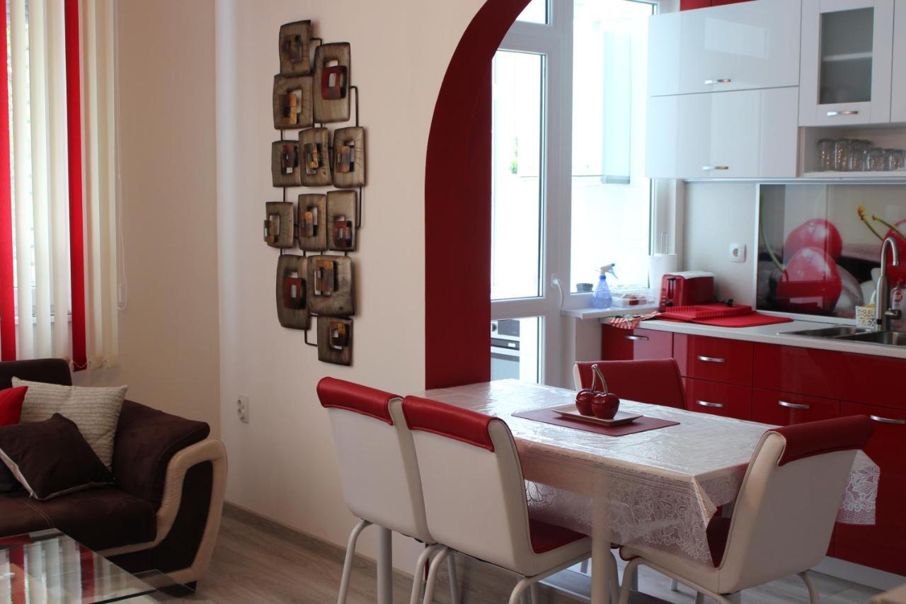 Apartment Ani Veliko Tărnovo Esterno foto