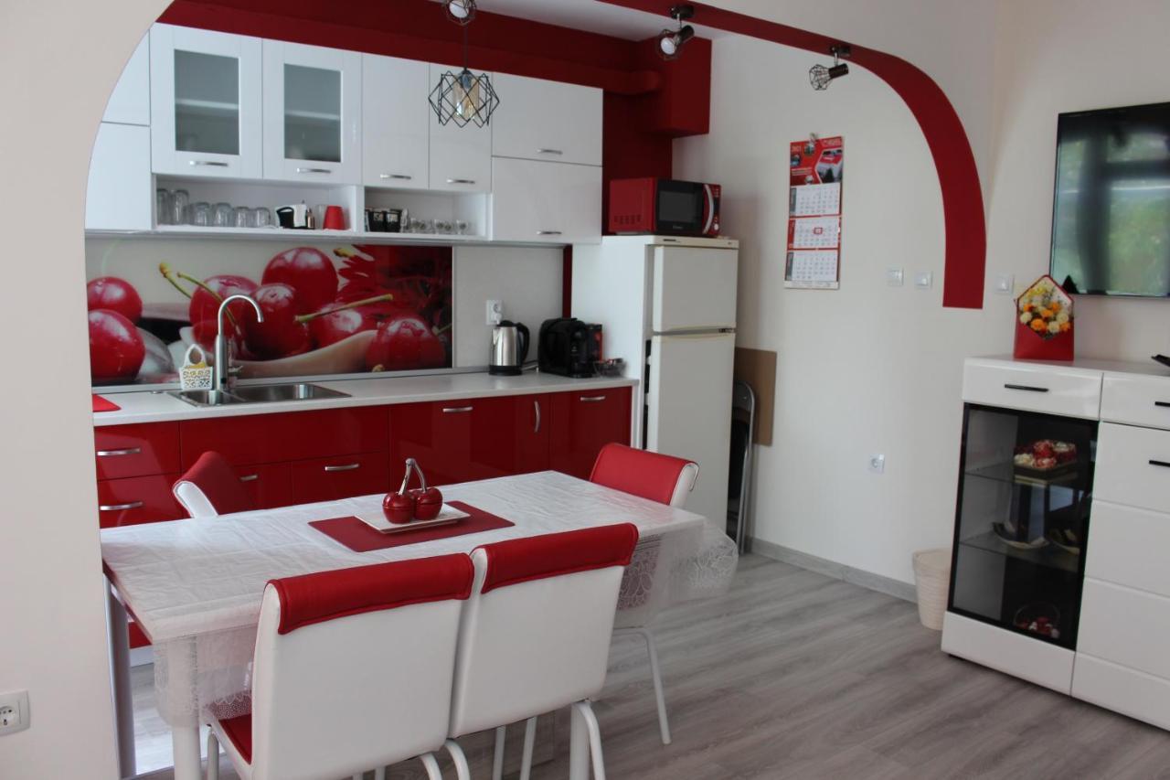 Apartment Ani Veliko Tărnovo Esterno foto