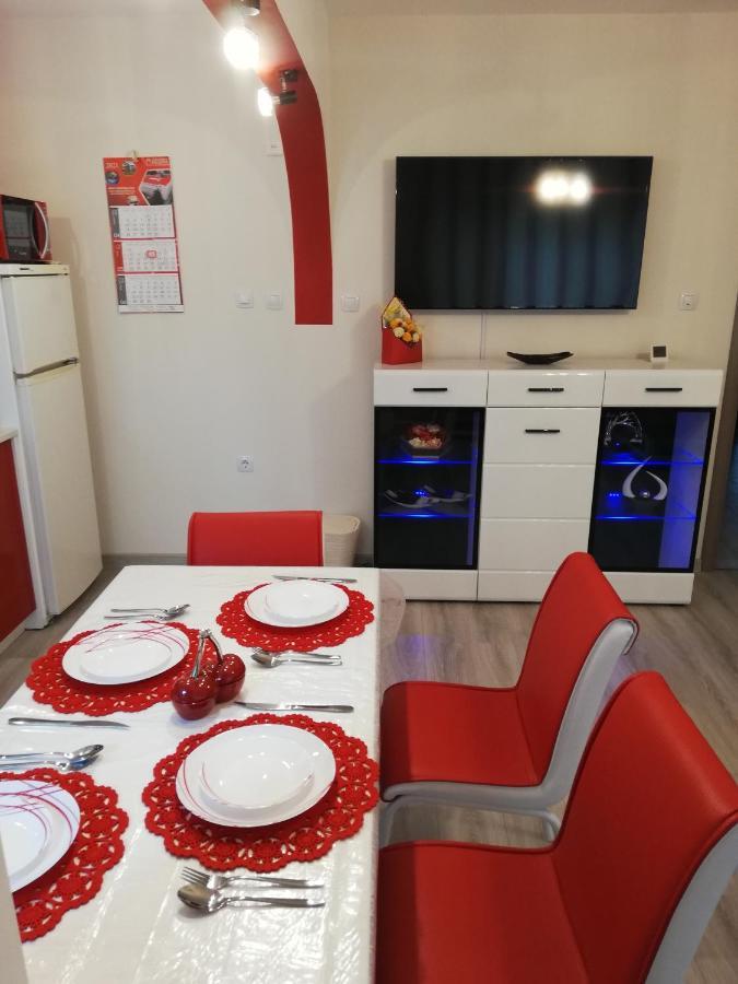 Apartment Ani Veliko Tărnovo Esterno foto